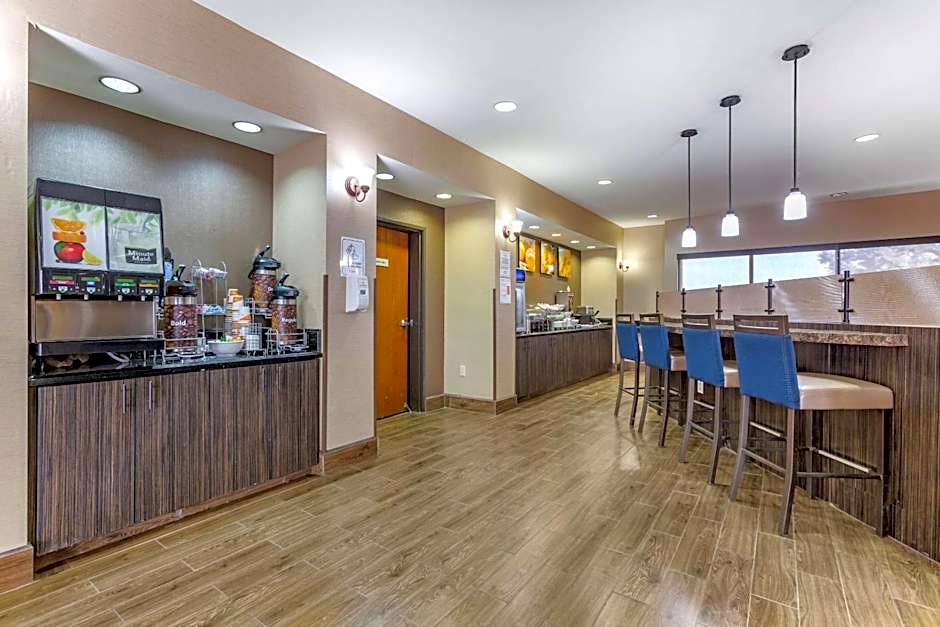 Comfort Suites Hobbs