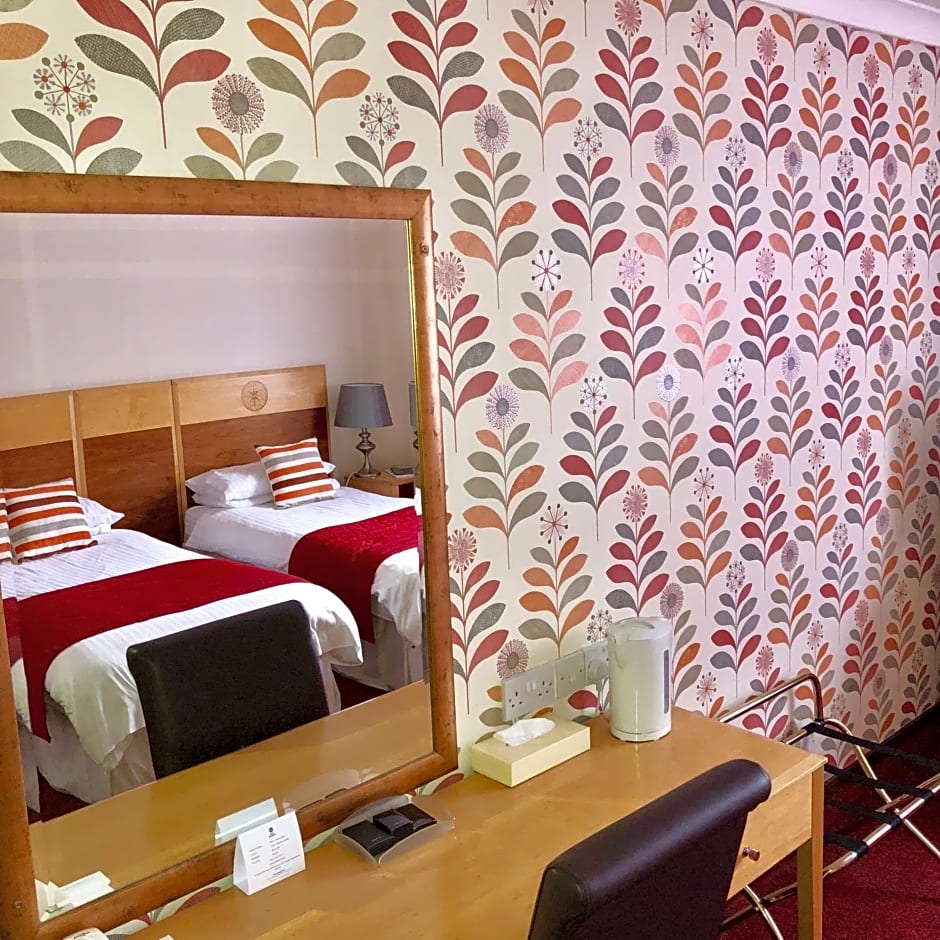 Best Western Compass Inn