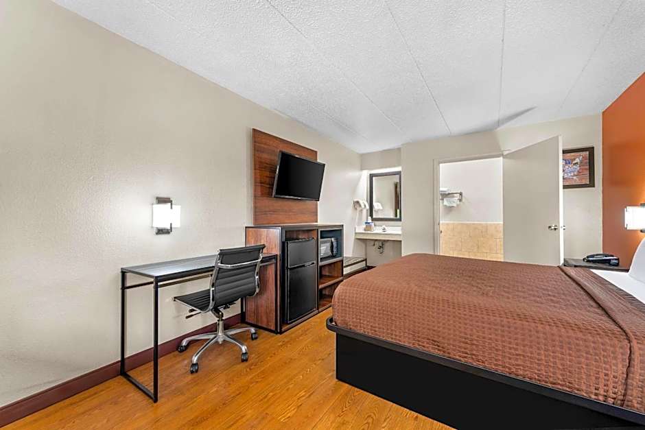 Econo Lodge Charlotte Airport