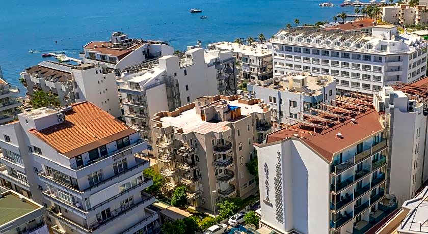 Aurasia Deluxe Hotel