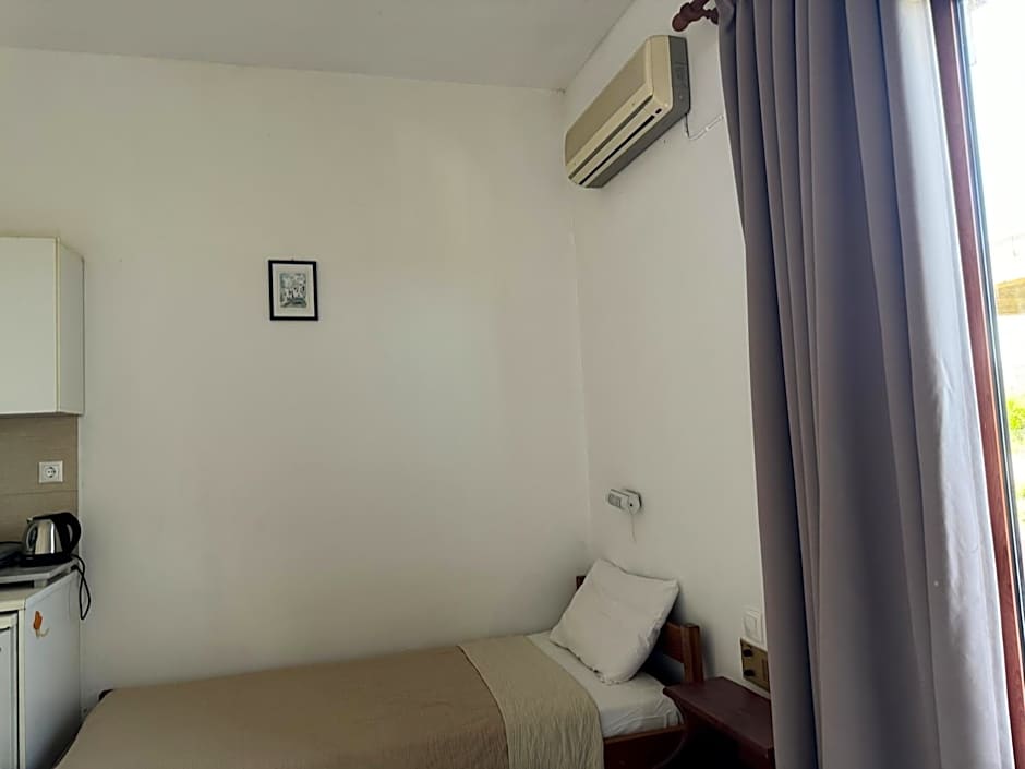 Zac & Georgio Studios