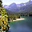 Chalet Tovel - Mountain Lake