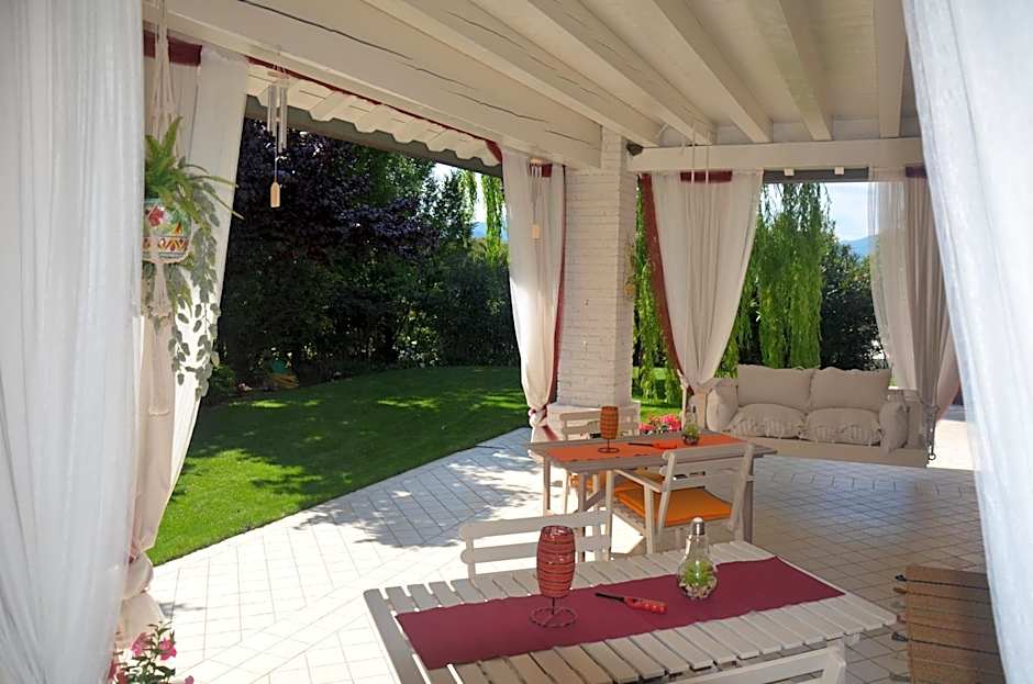 Asso Bed & Breakfast