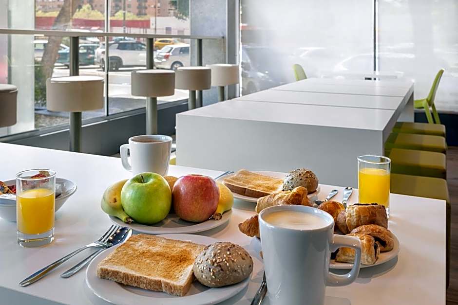 B&B HOTEL Zaragoza Plaza Mozart