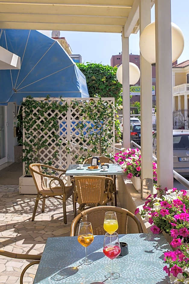 Hotel Paradiso