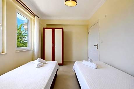 Standard Suite