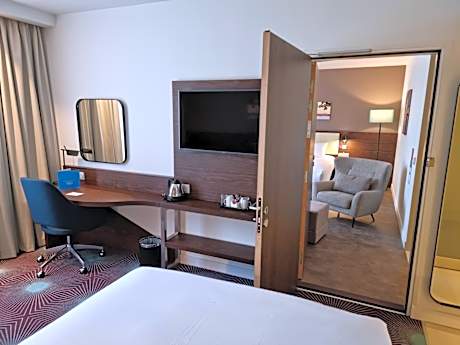 Family Connecting Rooms