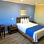 Travelodge by Wyndham Clearlake