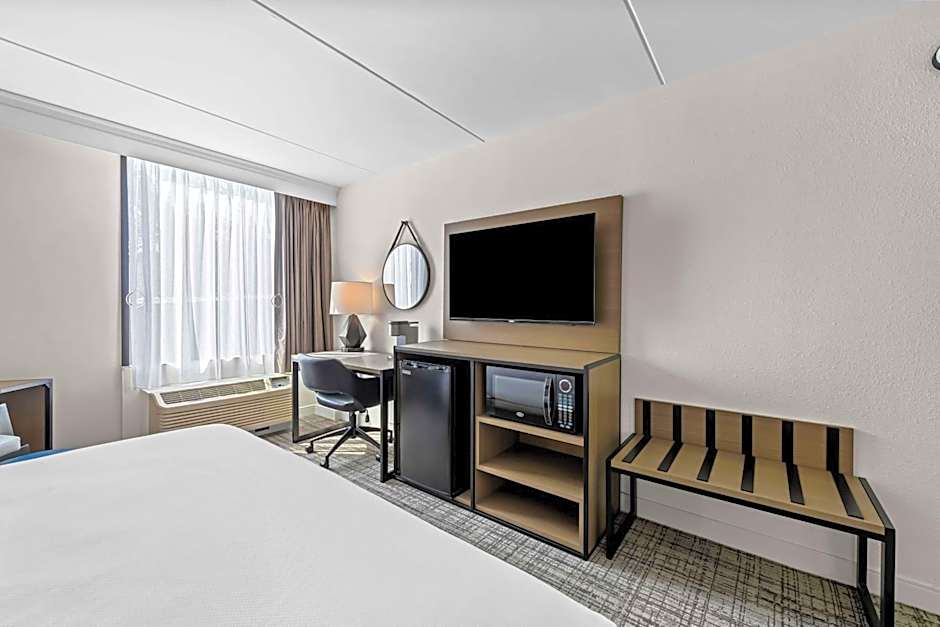 Best Western Plus Lower South End