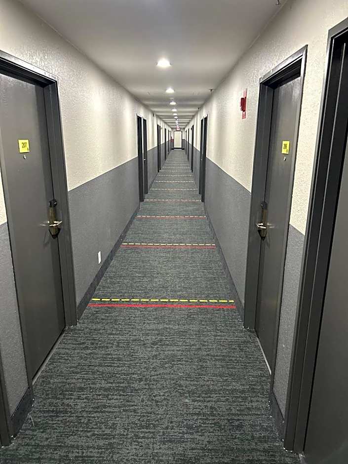 Super 8 by Wyndham Lewiston Auburn Area