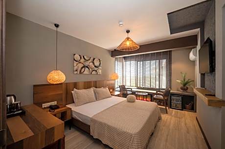 Deluxe Double Room with Sea View