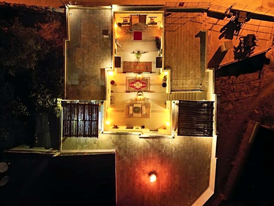 Lavinia Cappadocia Cave