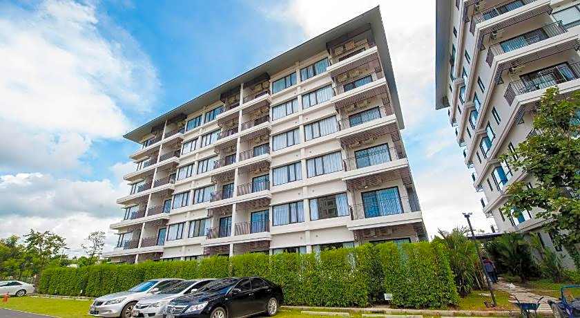 Burgundy Residence 304