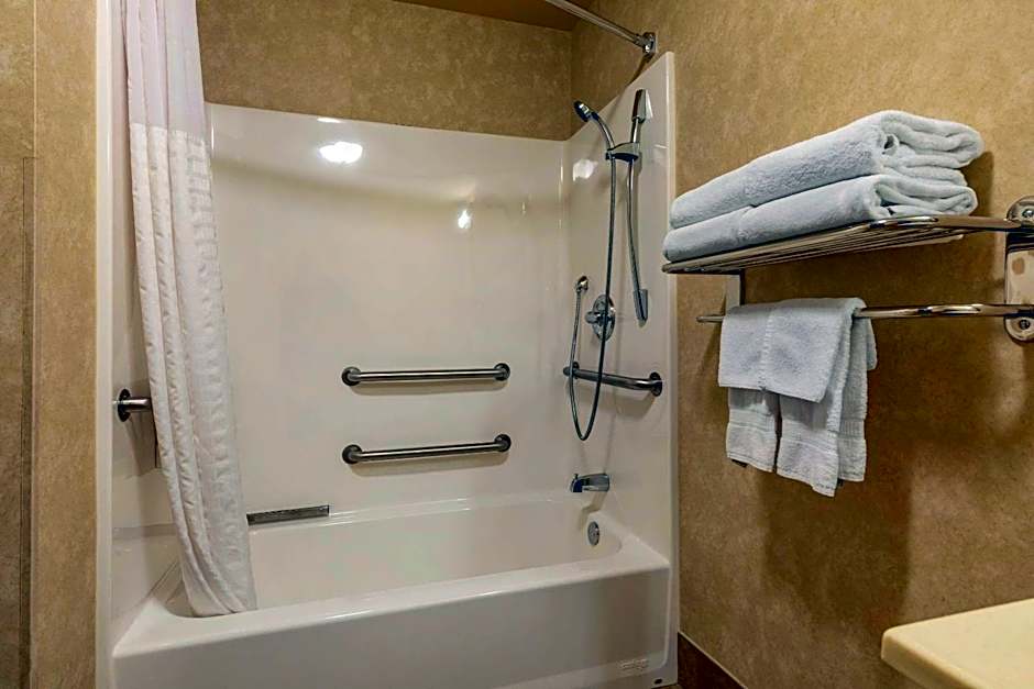 Comfort Inn & Suites Russellville I-40