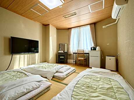 Japanese-Style Room