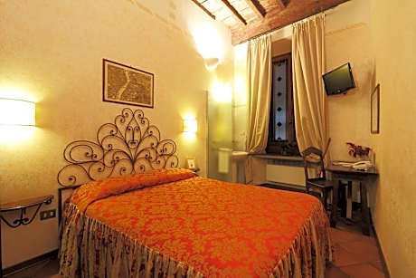 Small Double Room with Private External Bathroom