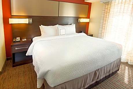 King Room with Sofa Bed