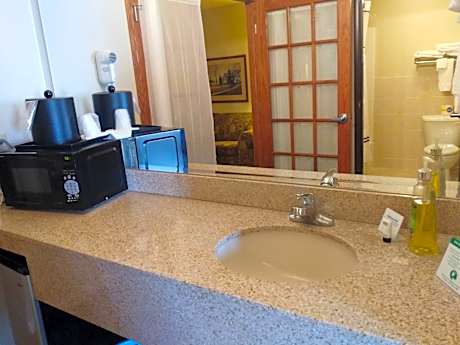 One-Bedroom Suite