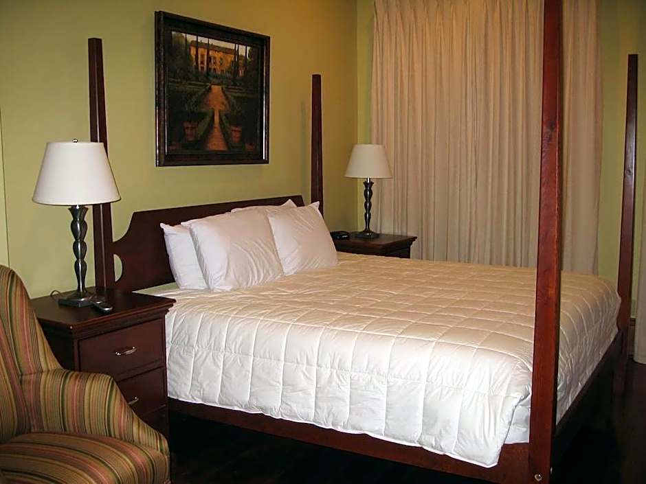 The Prytania Oaks