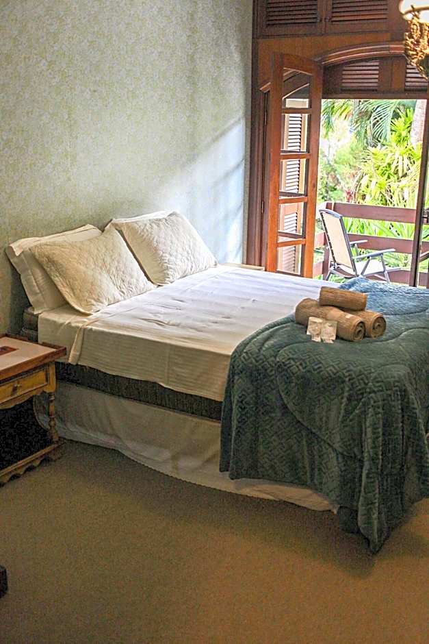 Casa com Piscina e Área Gourmet em Mury