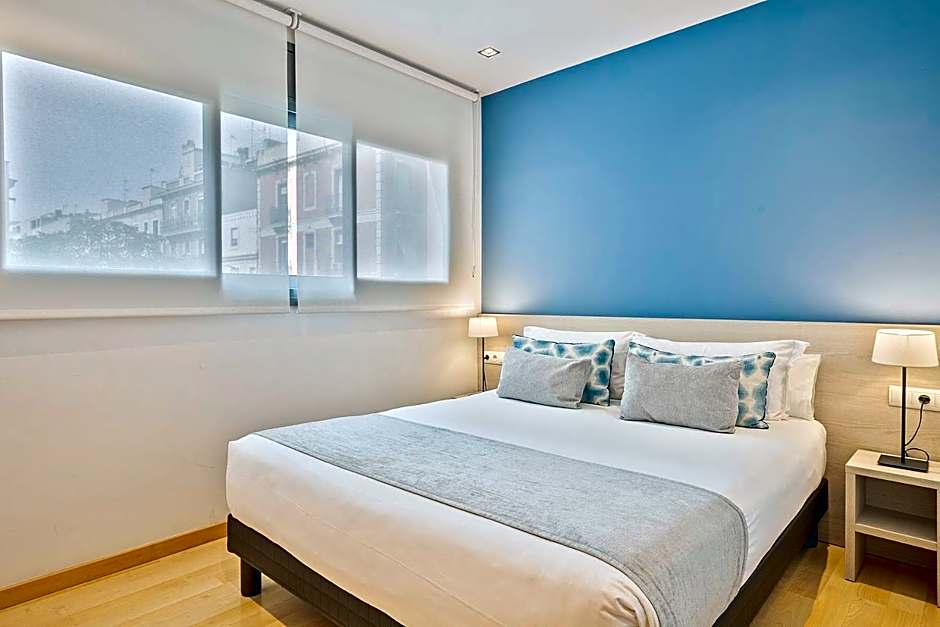 Lugaris Rambla Apartments