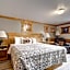 Livingston Inn - Historic