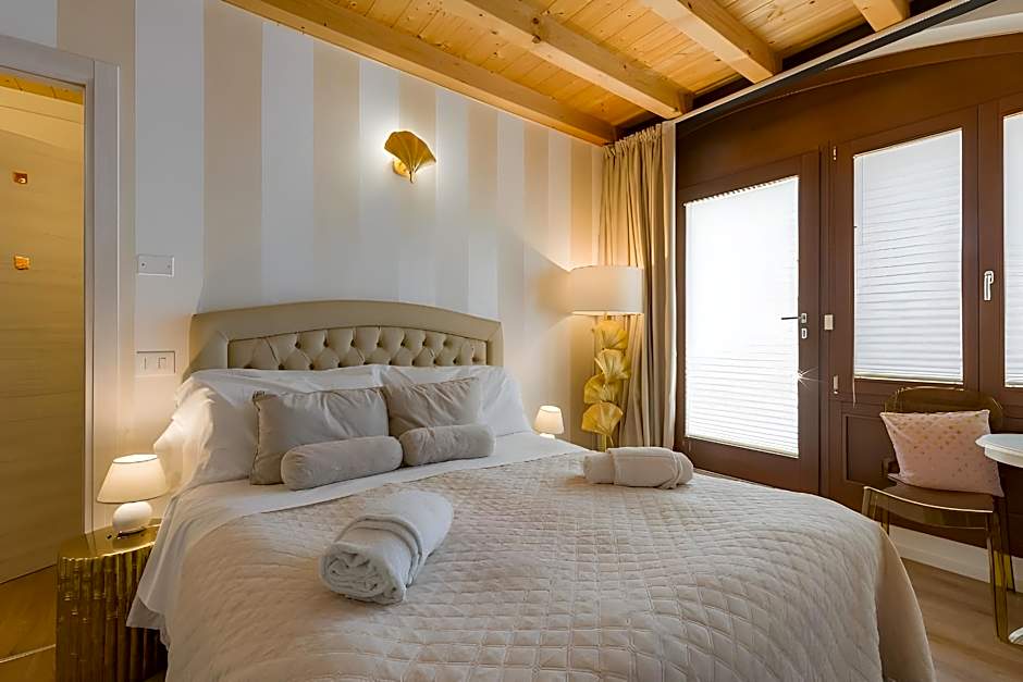 Giardino Giusti House & Court