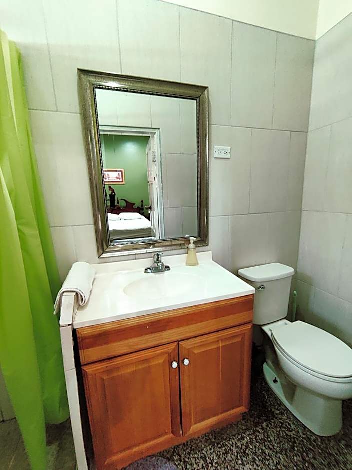 Woodbrook on the Avenue