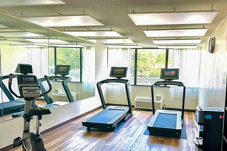 Clarion Hotel Conference Center
