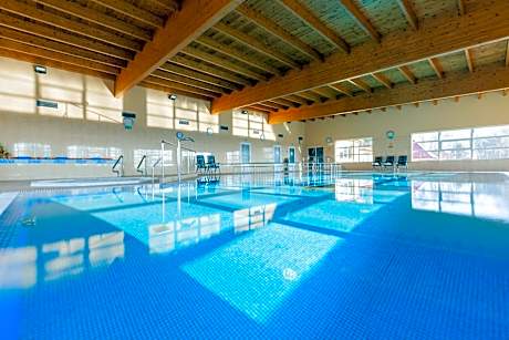 BURSZTYN - BERNSTEIN APARTMENTS