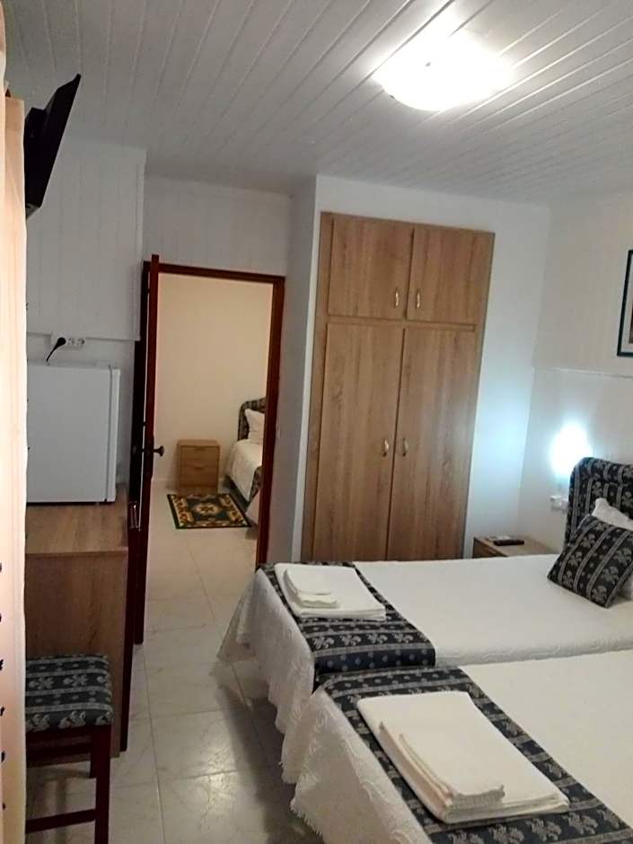 Residencial Antonio Mocisso Guesthouse