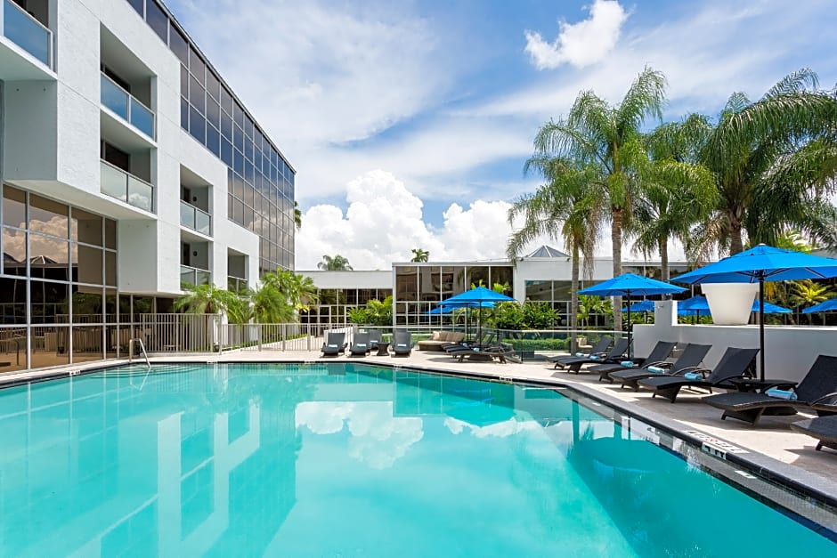 Sawgrass Grand Hotel and Suites Sports Complex