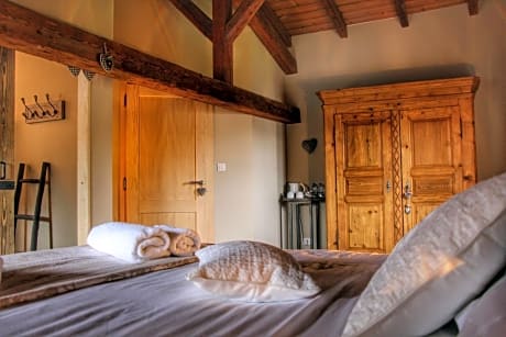 Double Room Côté Tour
