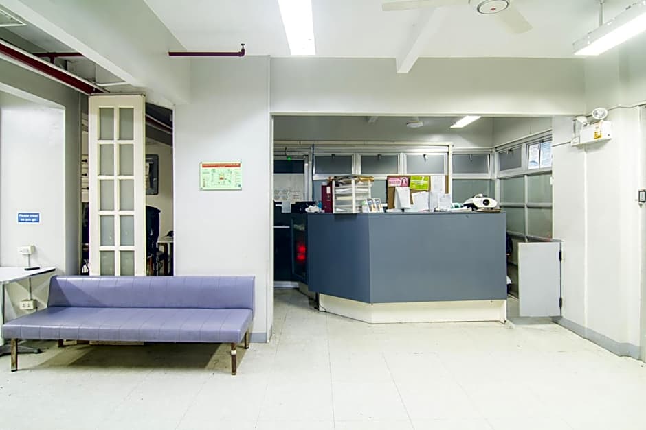 ARK Hostel City Center Manila