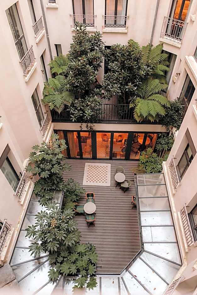 Hôtel Eiffel Blomet