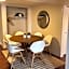 JstLikeHome - Old Ottawa Suite & Guesthouse