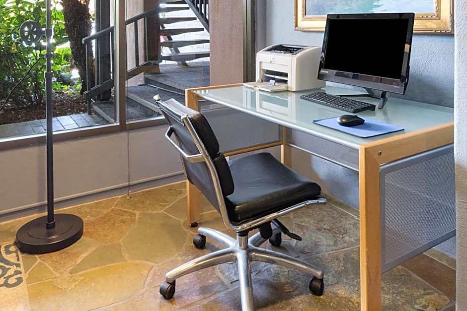 Red Lion Hotel Monterey