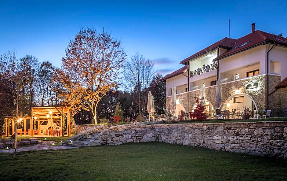 Cetatuia