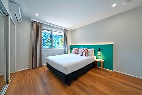 Two-Bedroom Apartment (5 Adults)