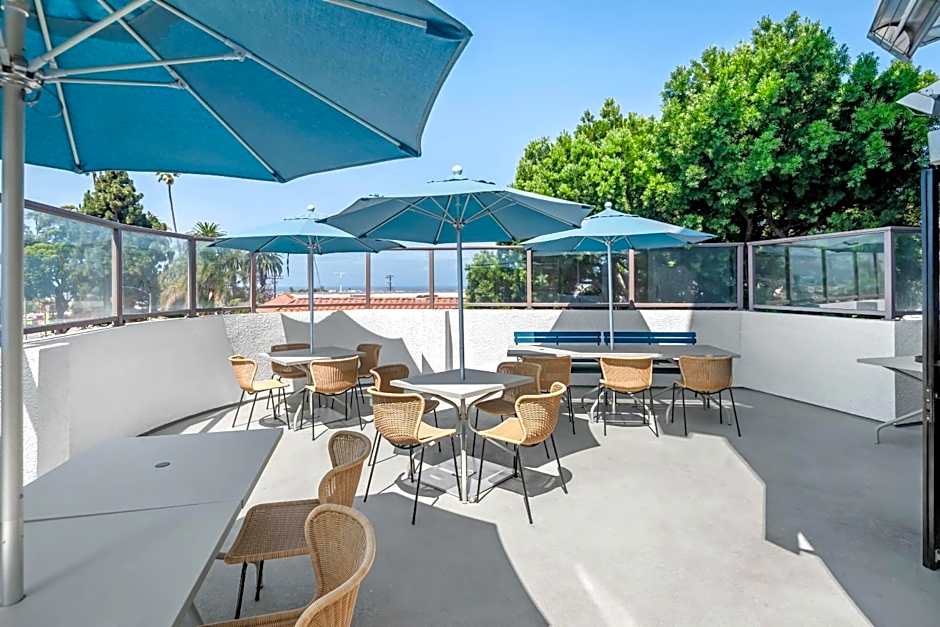 Quality Inn And Suites Hermosa Beach