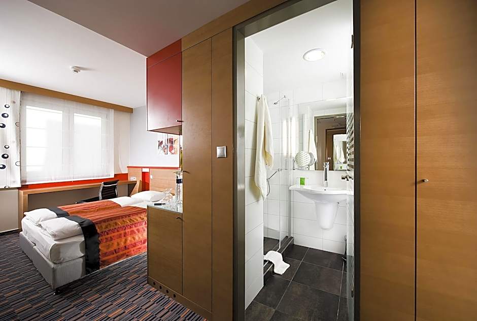 Royal Park Boutique Hotel
