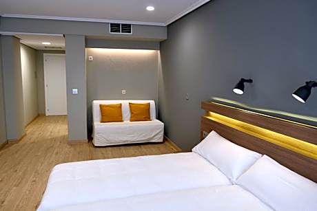 Quadruple Room with Sea View