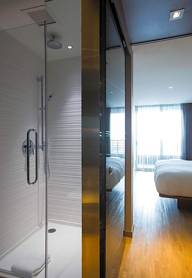 AC Hotel by Marriott Cincinnati at Liberty Center