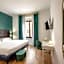 Amalia Suites by Remember Rome