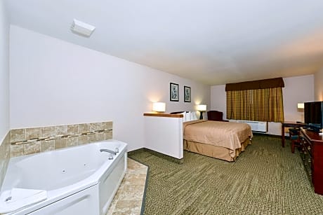 King Suite with Hot Tub - Non-Smoking