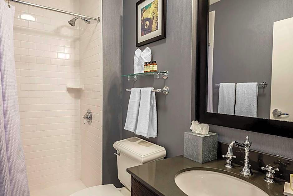 enVision Hotel Boston-Everett