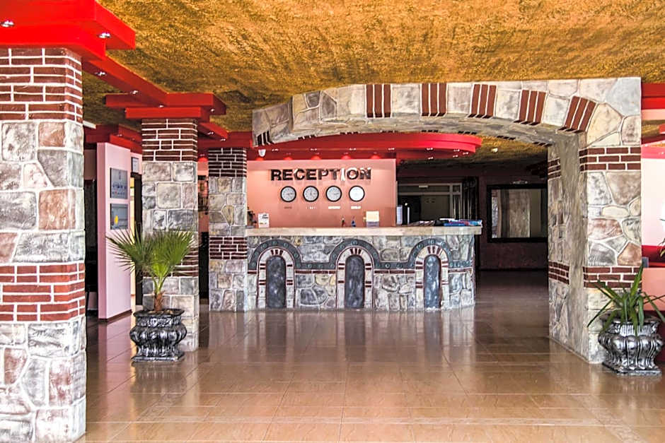 Amaris Hotel - All inclusive - Free parking