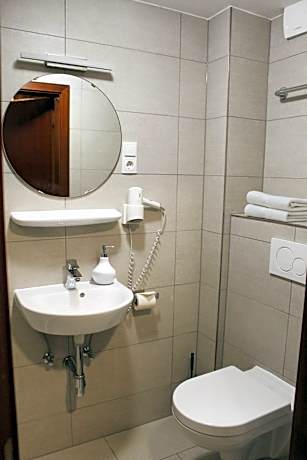 Single Room with Shower