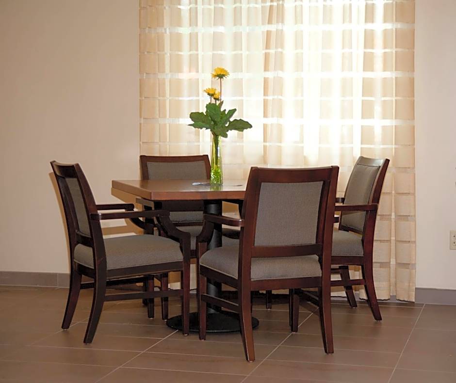 Baymont by Wyndham Erie