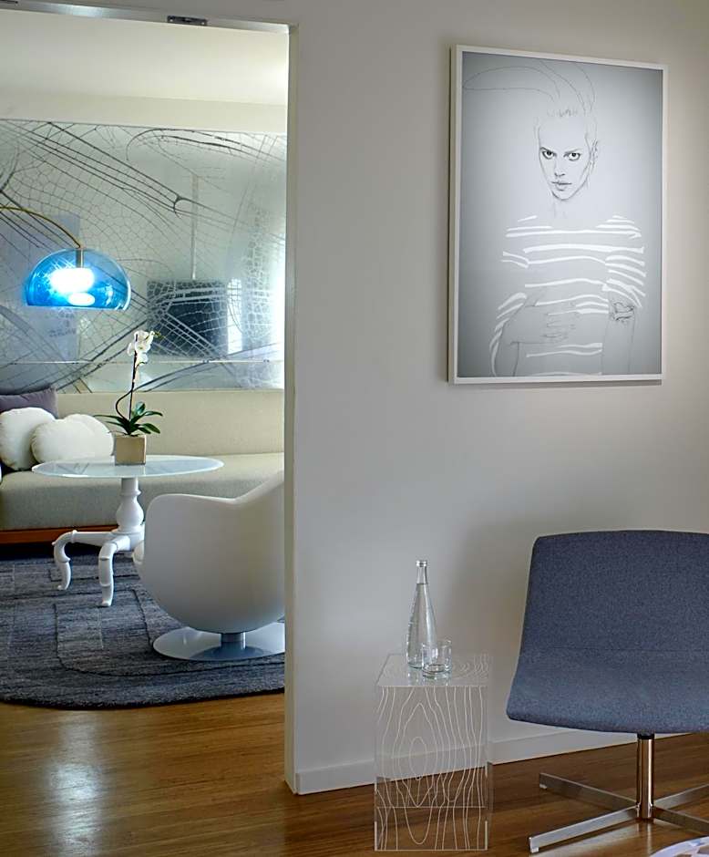 The Valorian Los Angeles, Curio Collection by Hilton